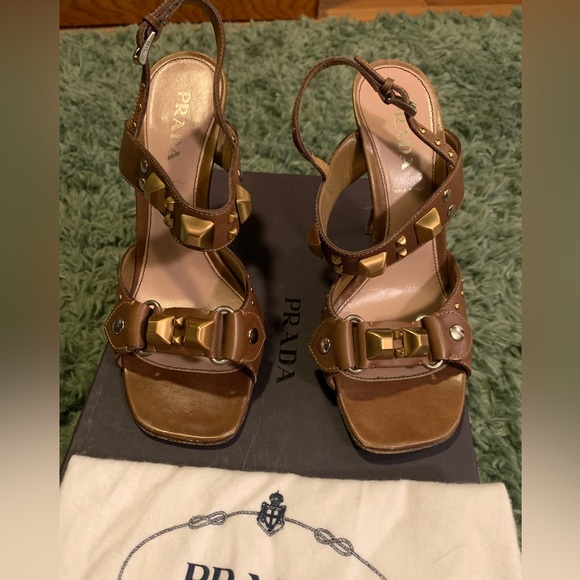 Prada Shoes - PRADA SANDALS TAN WITH GOLD 37